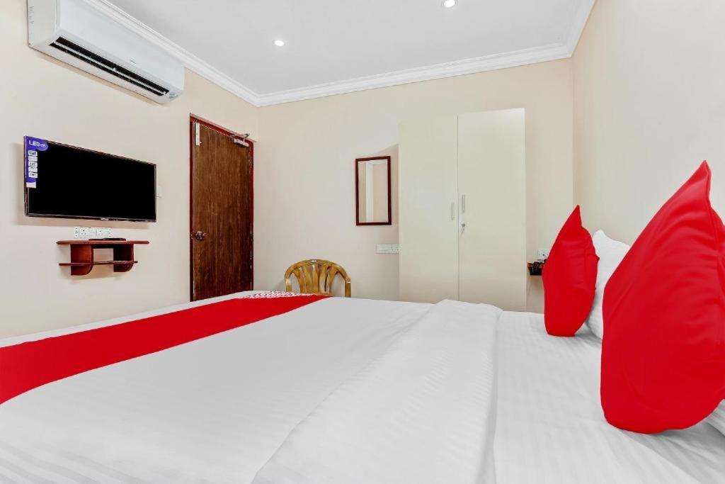 Pn Samy Inn Pondicherry Exterior foto